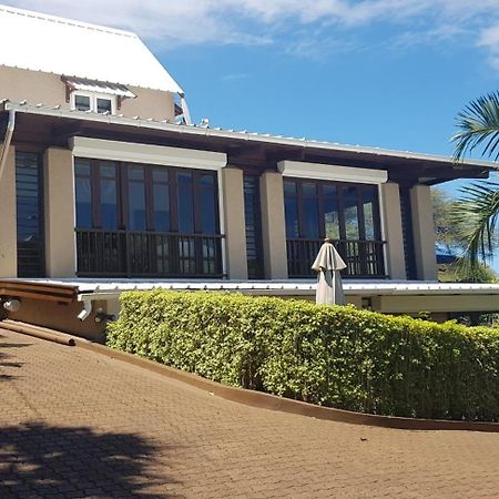 Flamboyant Ocean View - Ex Hillside Haven Apartment Тамарин Екстериор снимка